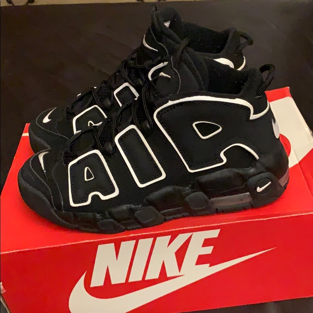 Grade School Nike Uptempo